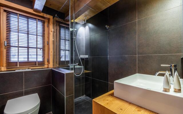 Abachi Chalet Les Gets - by EMERALD STAY