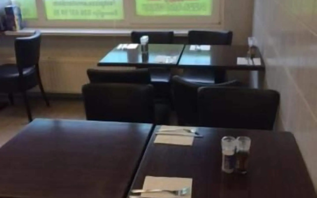 Guest House Amsterdam - Hostel