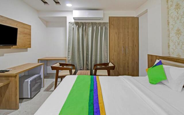 Treebo Chandraprasth Residency