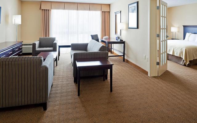 Holiday Inn South Plainfield-Piscataway, an IHG Hotel