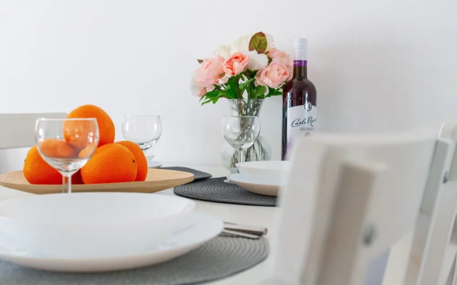 Pet-friendly Studio Gdansk by Renters