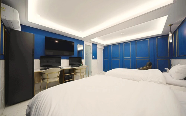 Pohang Daejam-dong Rich Hotel
