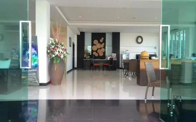 The White Pearl Hotel