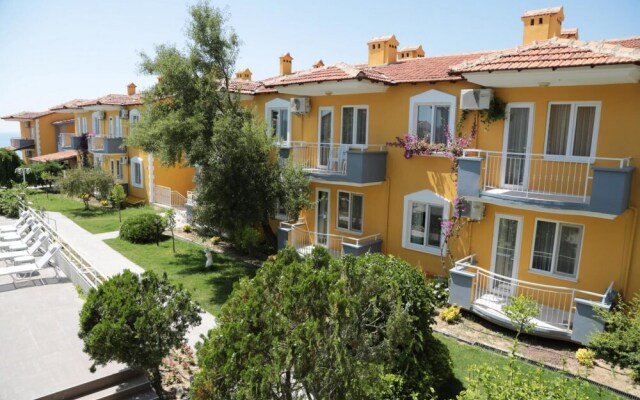 Convenient Hotel Room Near Beach in Kusadasi