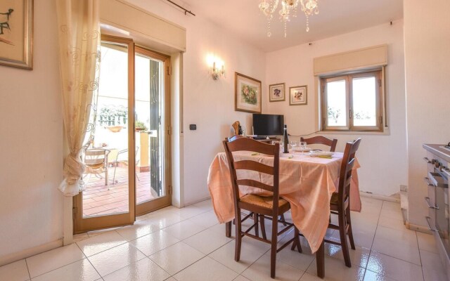 Stunning Home in Acireale With Wifi and 3 Bedrooms