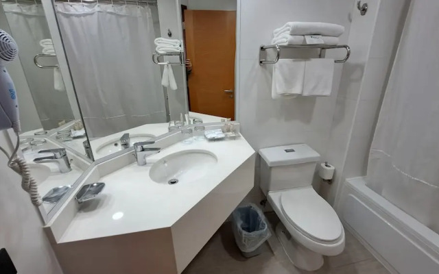 Hotel Diego de Almagro Castro