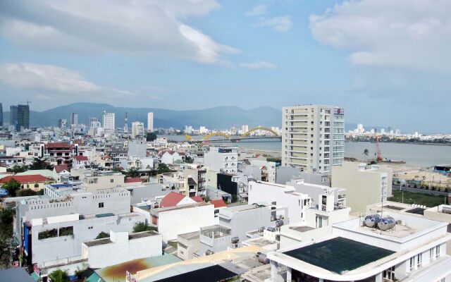Gold Hotel Da Nang by Haviland
