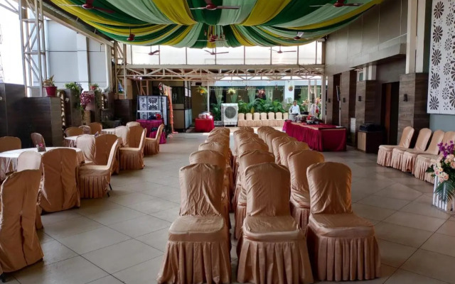 Hotel Pushpak
