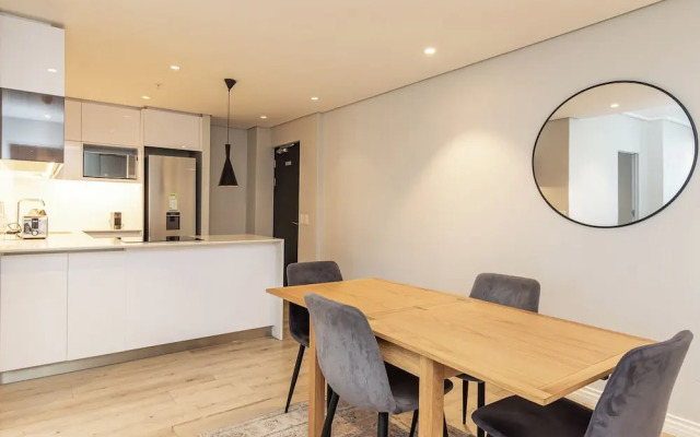 16 On Bree Executive Apartment