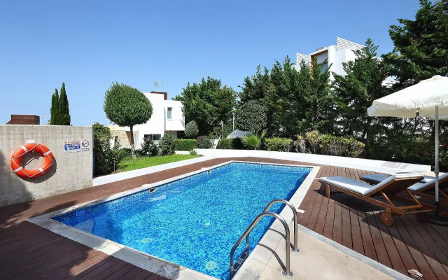 Paradise Cove Beach Villas