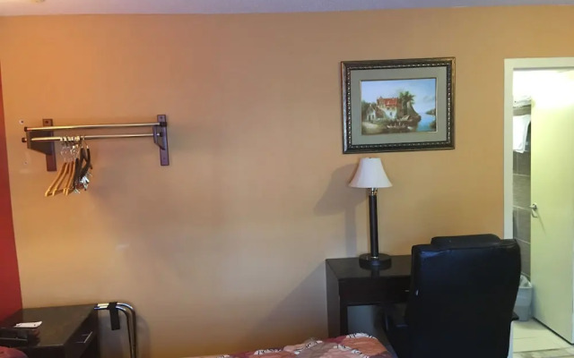 Red Carpet Inn