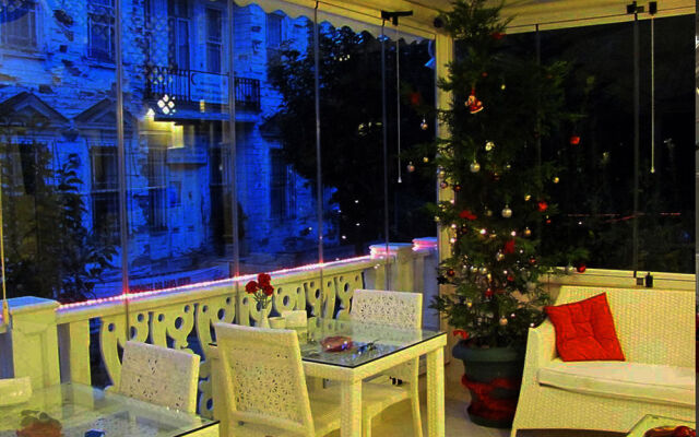 White Palace Otel