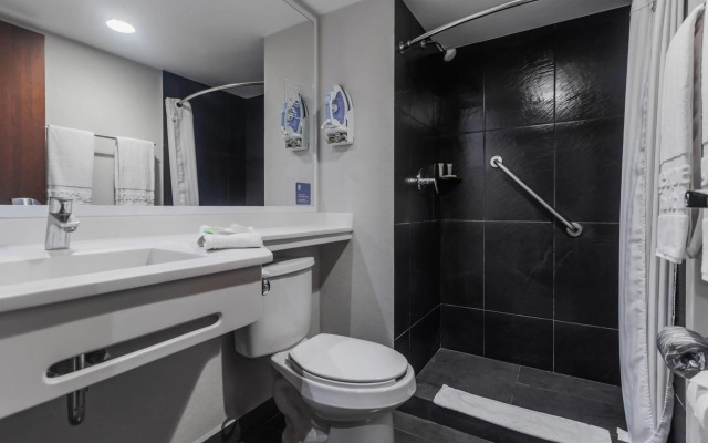 City Express by Marriott Celaya Galerias