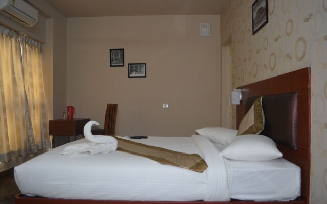 Emerald Suites By Kallate