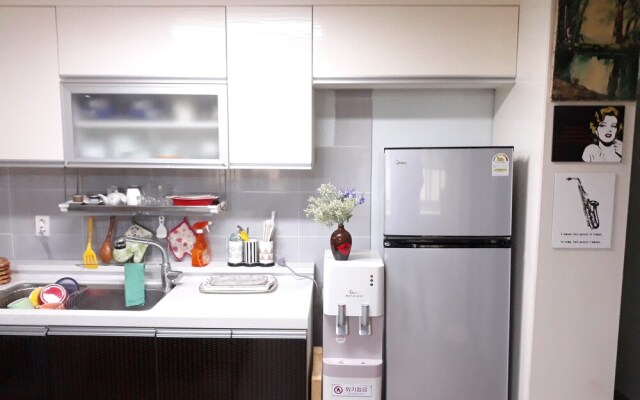 Work Life Balance Guesthouse Busan Station - Hostel