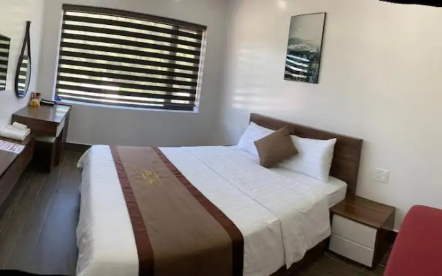 Win Win Hotel