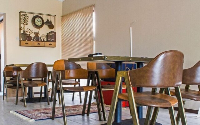 Luxlusive Guest House