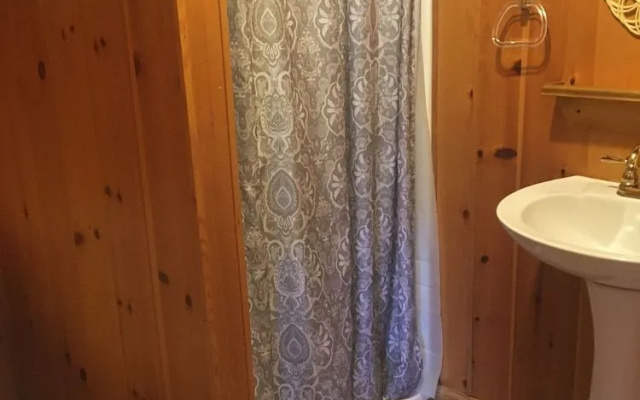 Lago Linda Hideaway Camp