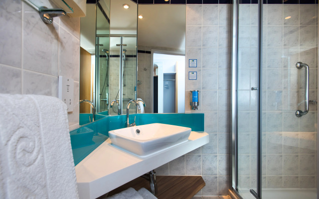 Holiday Inn Express Milton Keynes by IHG