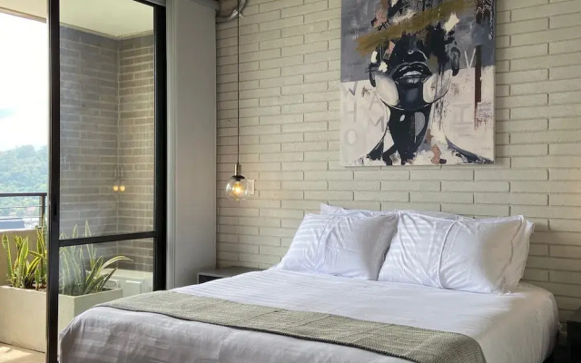 w Wonderful 1BR With Moder Balcony in Poblado
