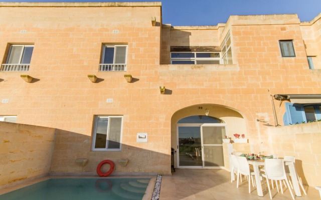 Inni Gozitan Farmhouse Private Pool