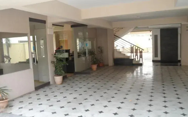 Shade - Premium Suites