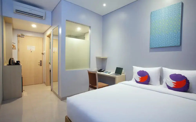 Fox Lite Hotel Cikarang
