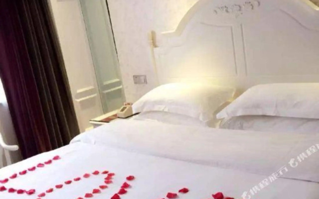 Youth Sunshine Hotel