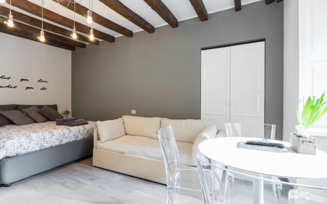 Milano Apartments - Navigli Porta Genova