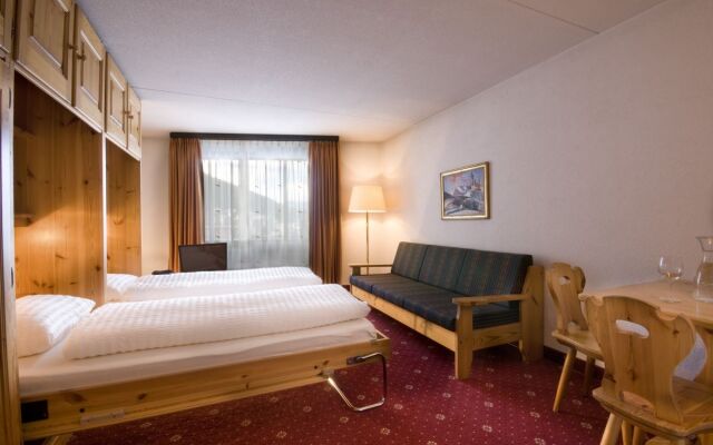 Club Hotel Davos – Guest Rooms – Davos