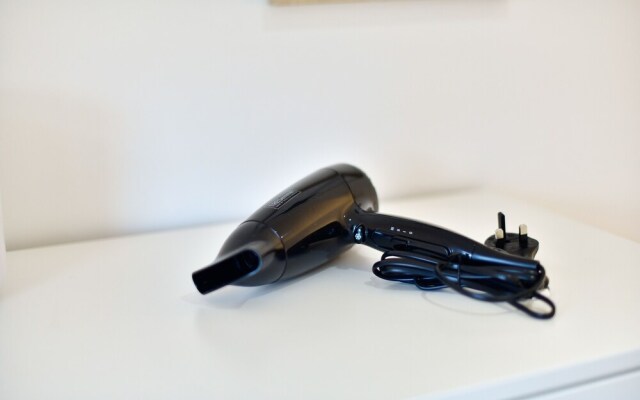 Just Stay Wales-Waterfront Villa-SA1