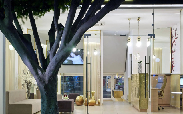 Coral Hotel