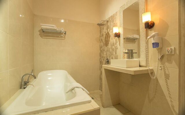 La Cabana Hotel and Villas