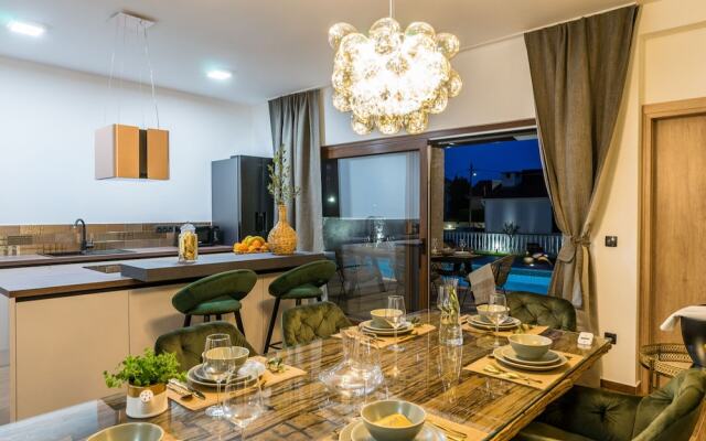 Villa Skyfall
