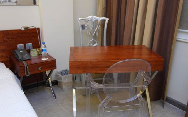 Hotel Diplomat