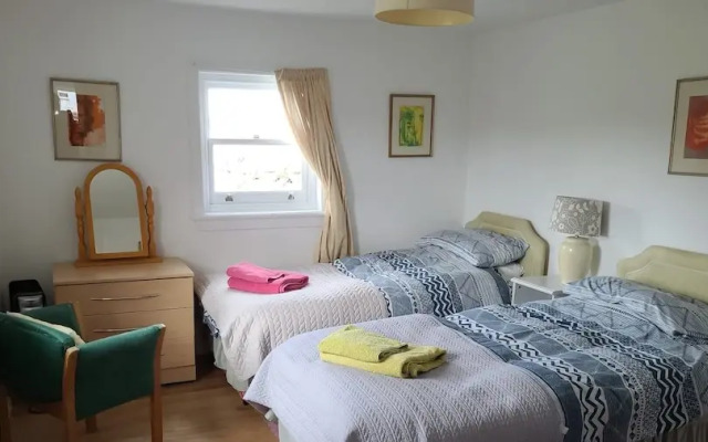 Quaint and Quirky Coastal Cottage Islay