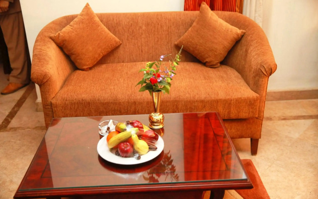 Aracan Eatabe Luxor Hotel
