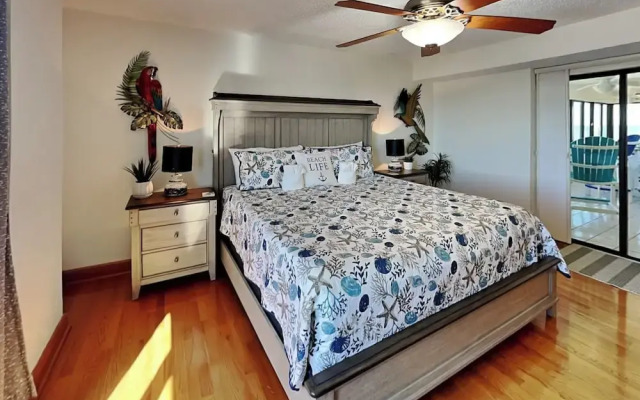 Oceanfront Penthouse #11b