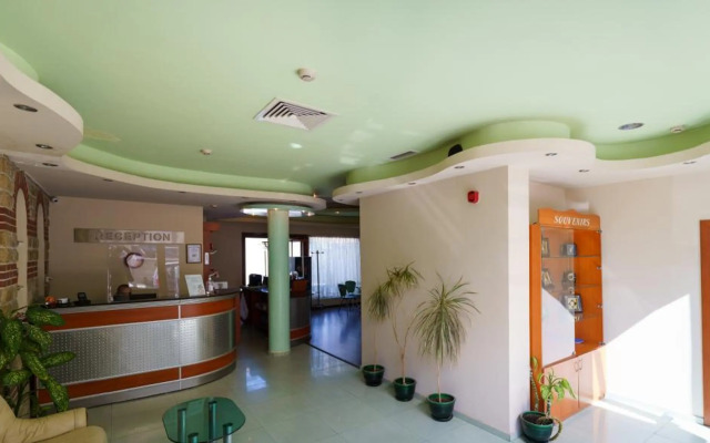 Dionis Hotel