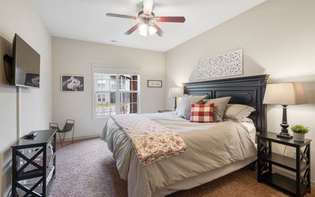 The Gathering Place - Minutes to 61-acre Theme Park