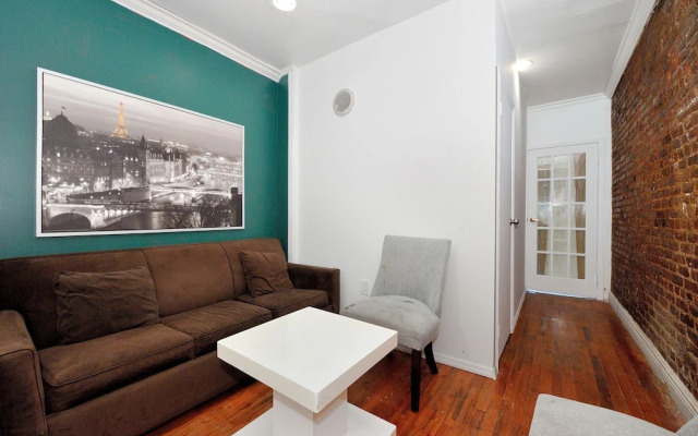 Charming 2BR Apartment Near Times Square
