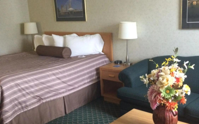 Travelodge by Wyndham Winnipeg East