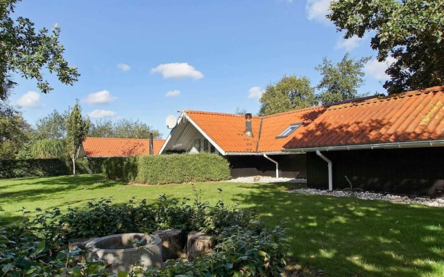 6 Person Holiday Home in Hemmet-by Traum