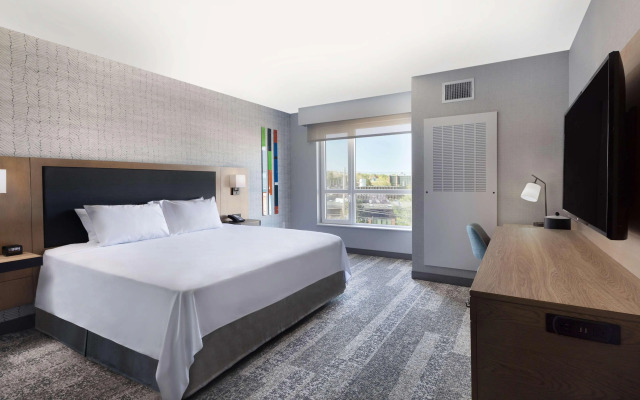 Hampton Inn & Suites Watertown Boston