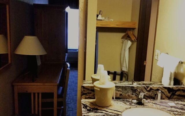 FairBridge Inn, Suites & Outlaw Conference Center Kalispell