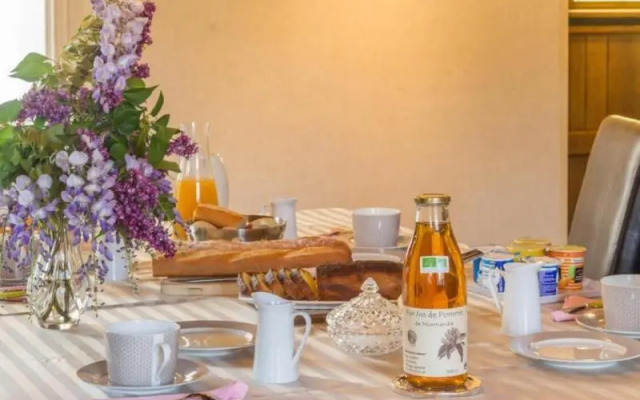 Le Manoir de Placy - Bed and Breakfast