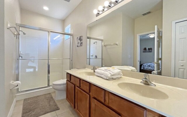 Villa Marcello 4 Bedroom Home by RedAwning