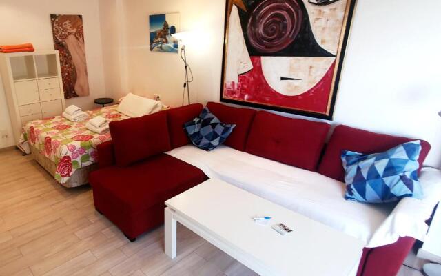 Skol 219. Studio Apartment Skol Marbella with Sea Views