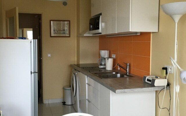 Sunny and Spacious Appartment, 44 Sqm, Great View, Wifi, Tv,