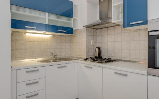 LCT Beacfront apartment ZS